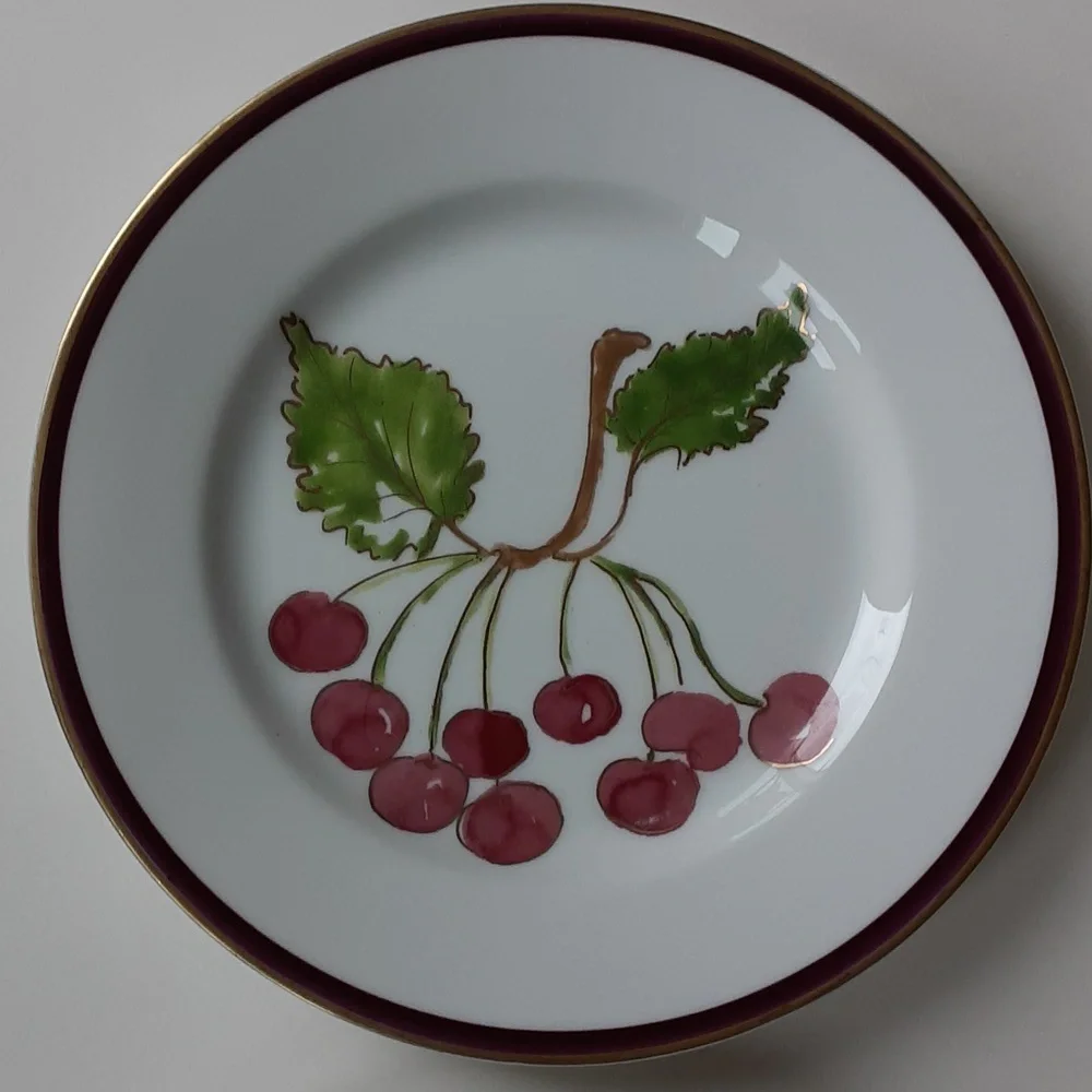 Crate & Barrel Berries Salad Plates 8